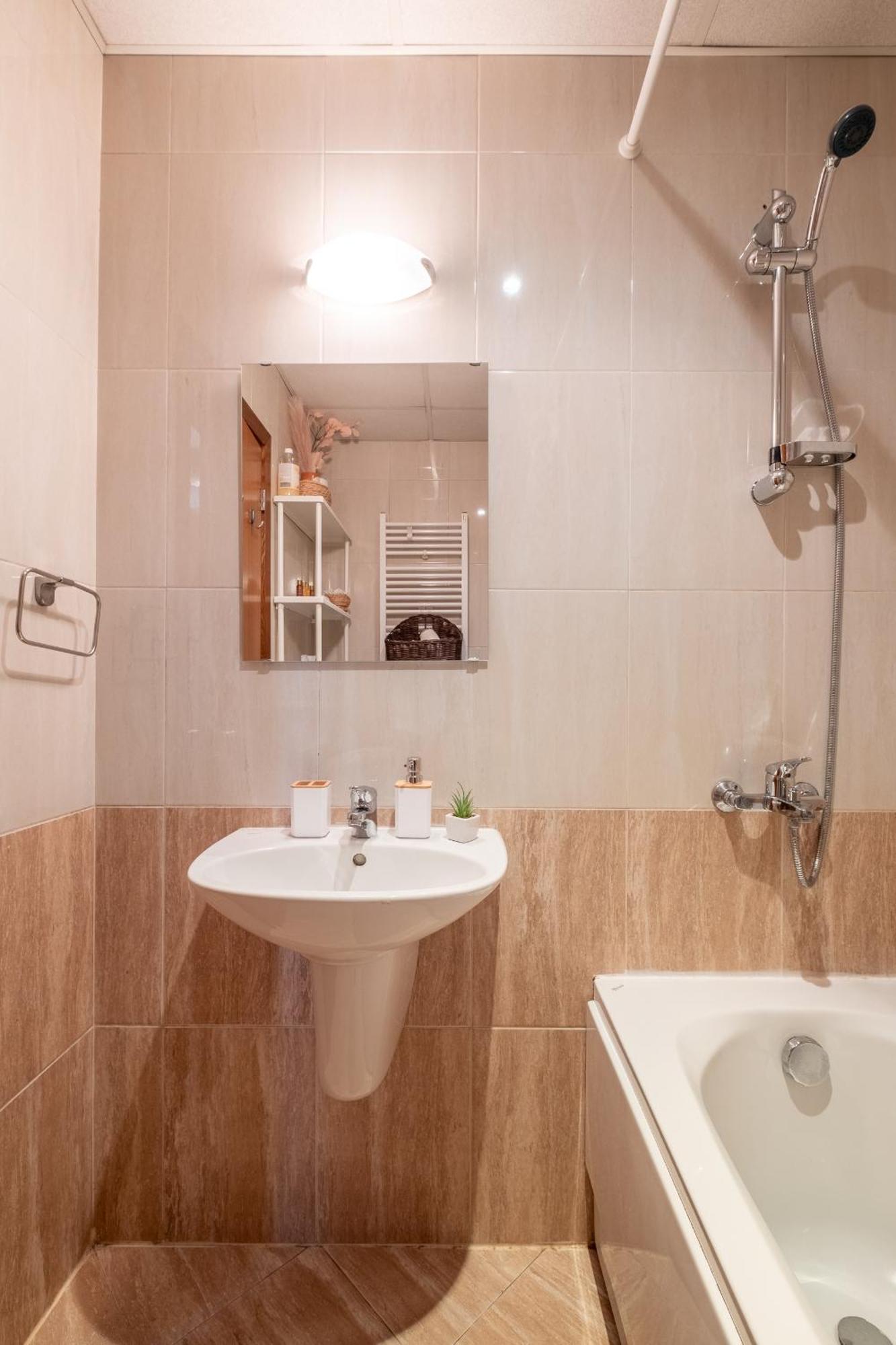 Oasis: Stylish Retreat In The Heart Of Daire Sofya