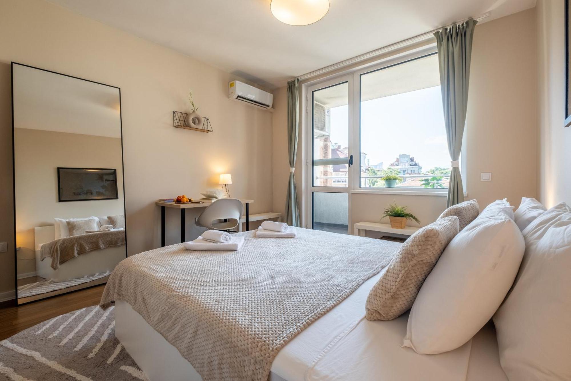 Oasis: Stylish Retreat In The Heart Of Daire Sofya